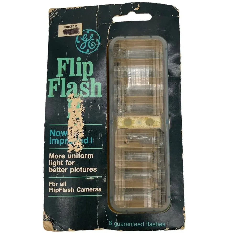 Vintage GE Flip Flash 10 Flashes for FlipFlash Cameras NOS Sealed Distressed Pkg